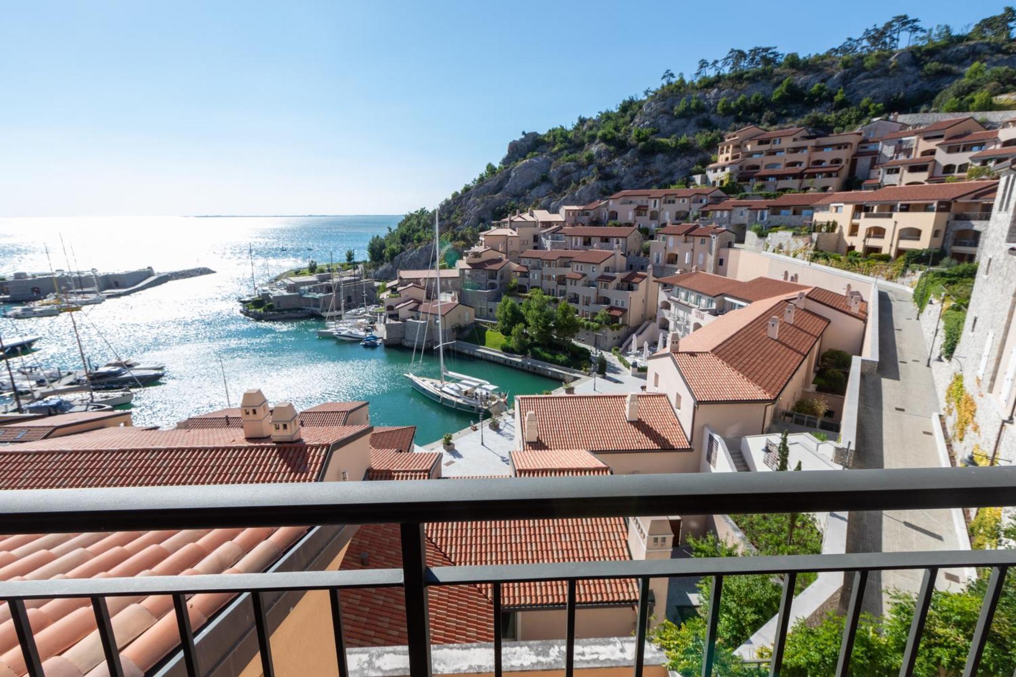 Portopiccolo Avolare Apartments In Borgo Sistiana Eksteriør bilde