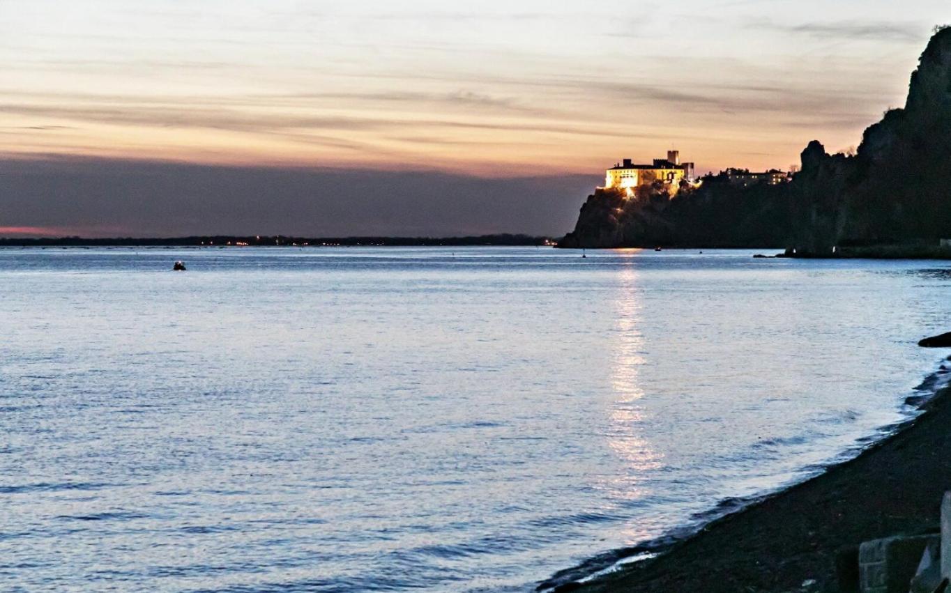 Portopiccolo Avolare Apartments In Borgo - Beach Included Sistiana Eksteriør bilde